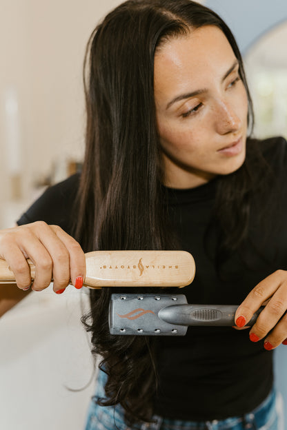 Sheila Stotts Moist to Dry Flat Iron